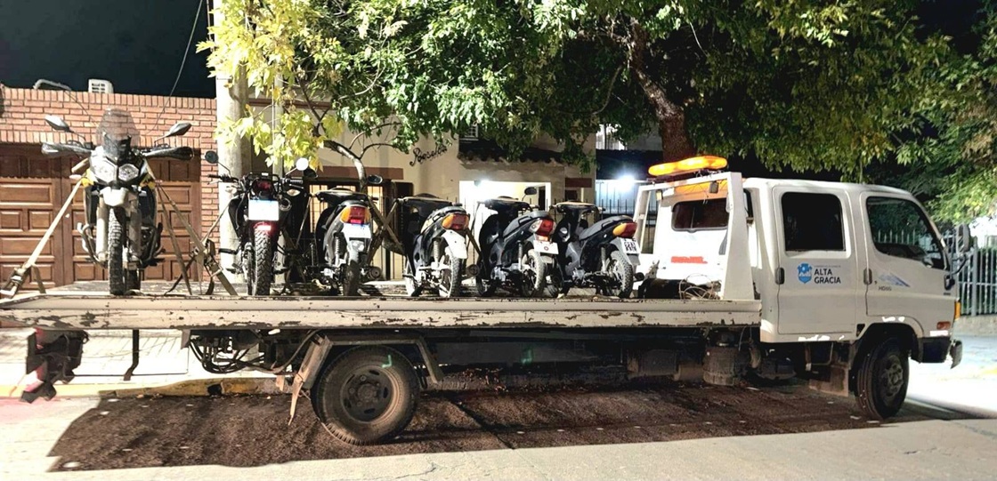 CONTINUAN LOS OPERATIVOS DE CONTROL DE TRÁNSITO VEHICULAR