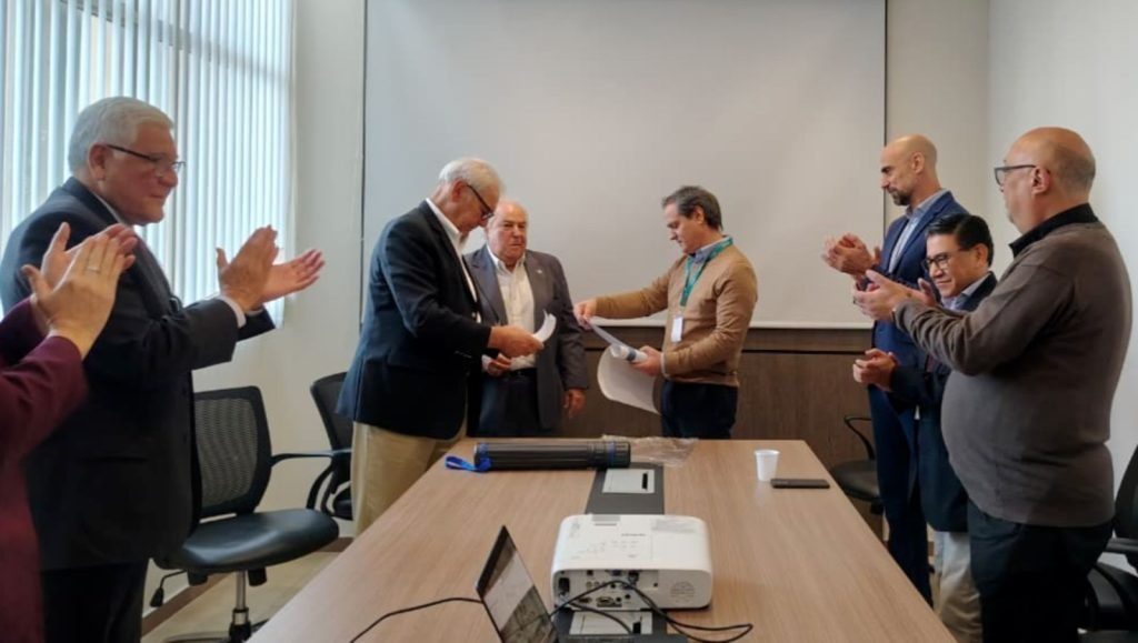 El servicio de diagnóstico por imágenes del Hospital Ferreyra recibió un importante reconocimiento