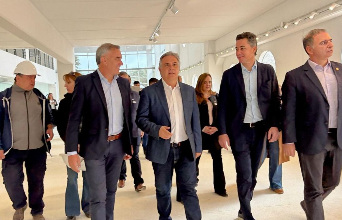 Llaryora supervisó la etapa final de la sede regional de la UPC en Las Varillas
