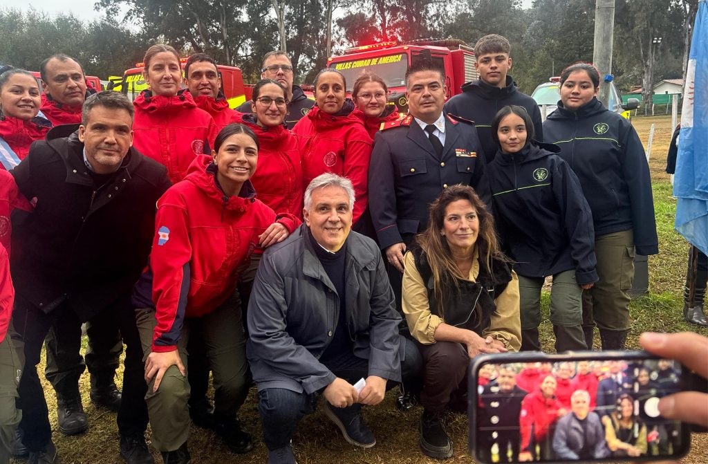 Departamento Santa María: Llaryora inauguró obras y anunció más inversiones para Villa Parque Santa Ana, Villa del Prado y Valle de Anisacate