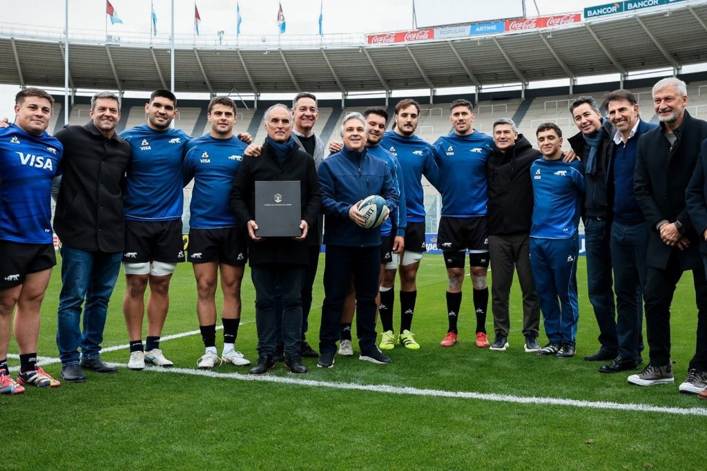 Llaryora acompañó a Los Pumas en el último entrenamiento de cara al partido con Escocia