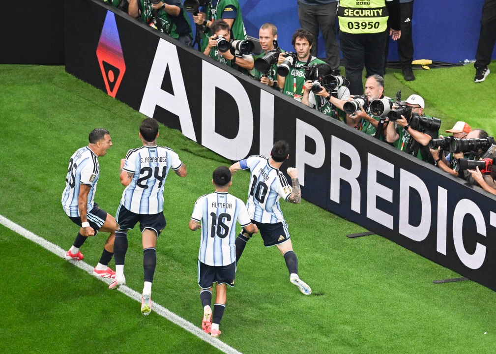 La Selección argentina se enfrenta con Suiza, en busca de un lugar en las semifinales del Mundial 2026