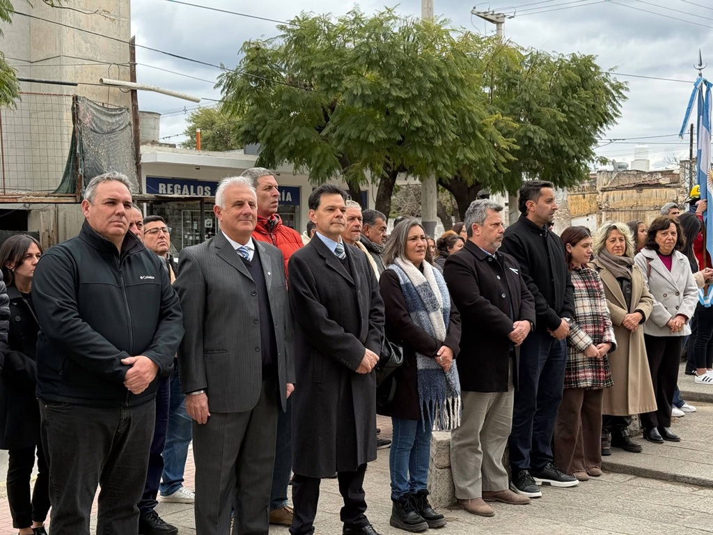 Alta Gracia homenajeó la memoria del general San Martín