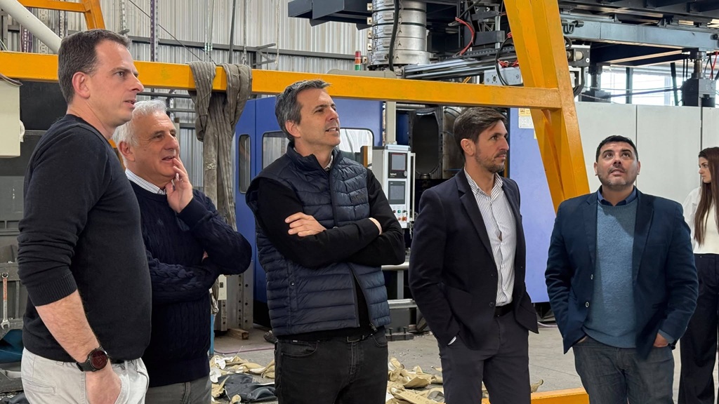 Autoridades provinciales y municipales recorrieron industrias de Alta Gracia