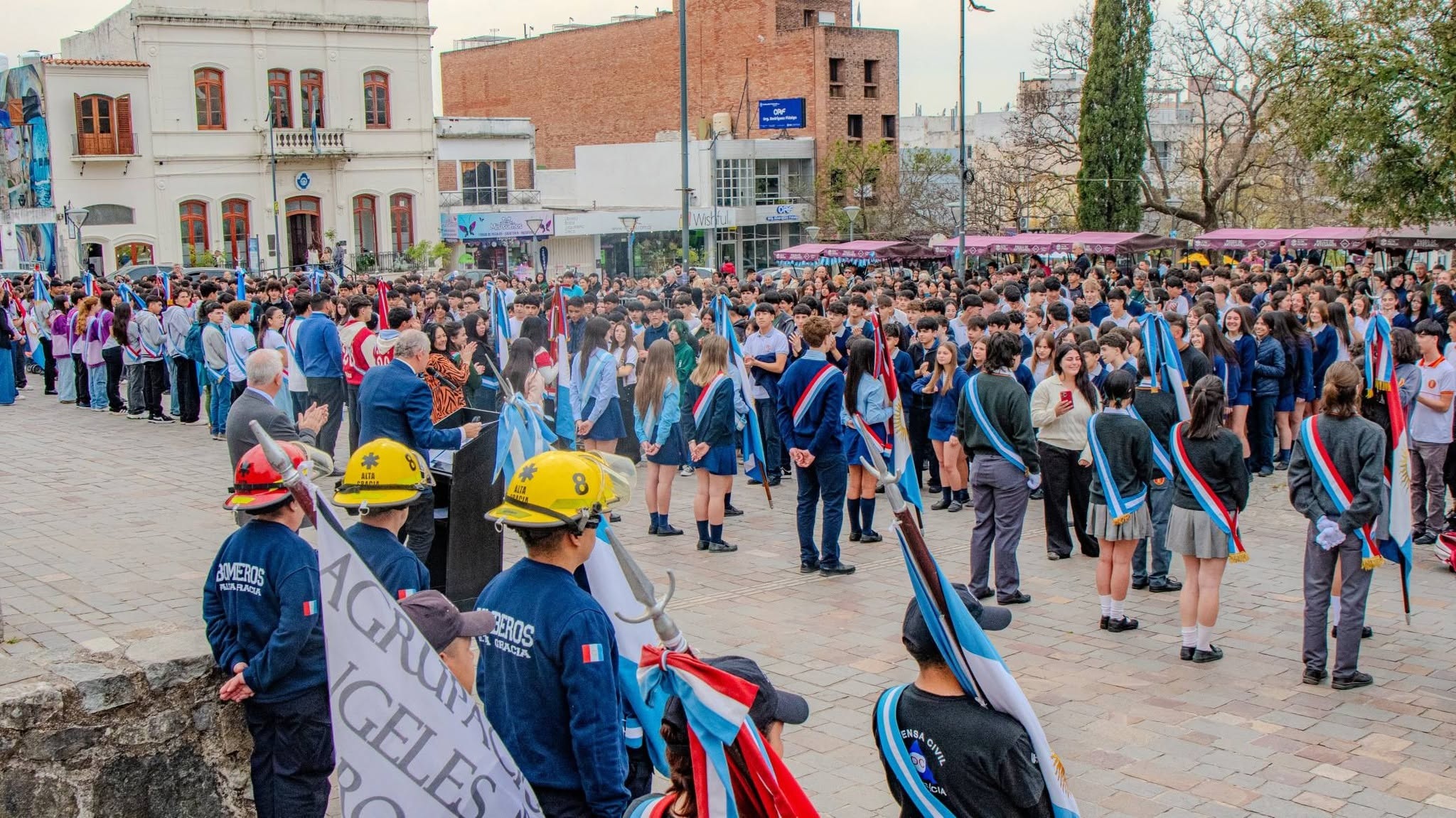 Registro fotográfico del Acto de Promesa de Lealtad a la Bandera de la Provincia de Córdoba que tuvo lugar este 18 de Septiembre en Alta Gracia