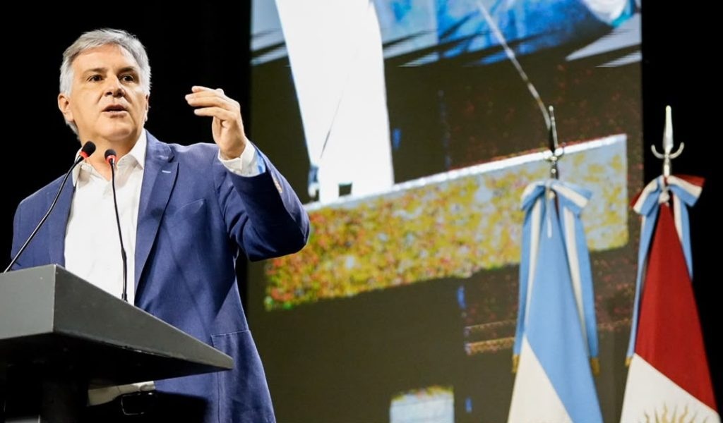 Llaryora reclamó eliminar las retenciones y aprobar la nueva ley de Biocombustibles