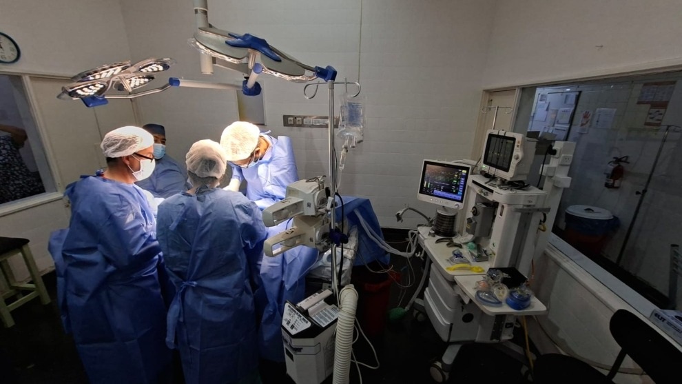 El Hospital Pediátrico concretó la primera cirugía pediátrica de vesícula asistida por fluorescencia