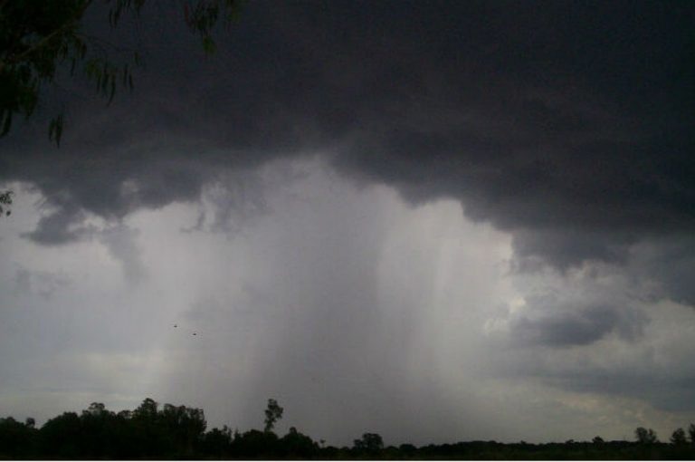 Prevén lluvias y tormentas, algunas localmente fuertes, en distintos sectores de Córdoba